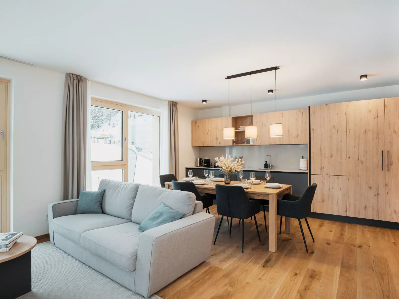 Alpine Apartments, (San Bernardino). - Inside