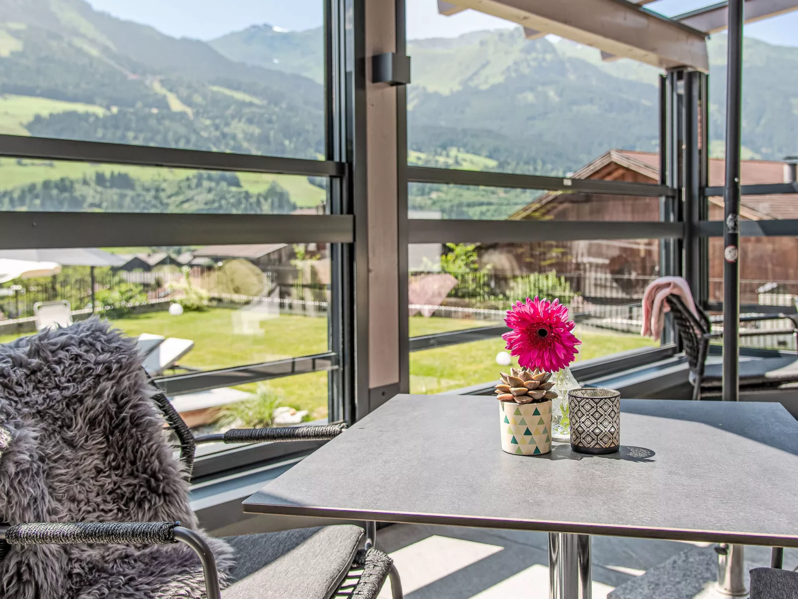 2A Morgensonne/mit Weitblick - Drinnen