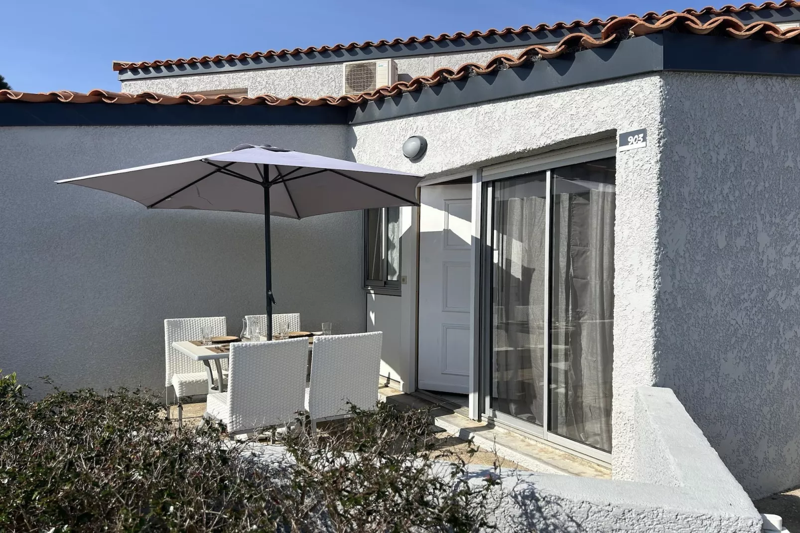 Les Jardins de Neptune MAISONNETTE DUPLEX 4/6 pers CLIMATISÉE OTA - Terrace balcony