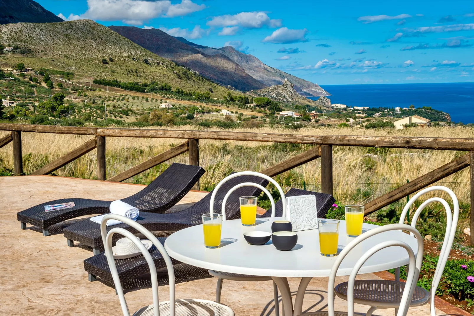 Villa Rocchi Livreri - Terrasse/Balkon