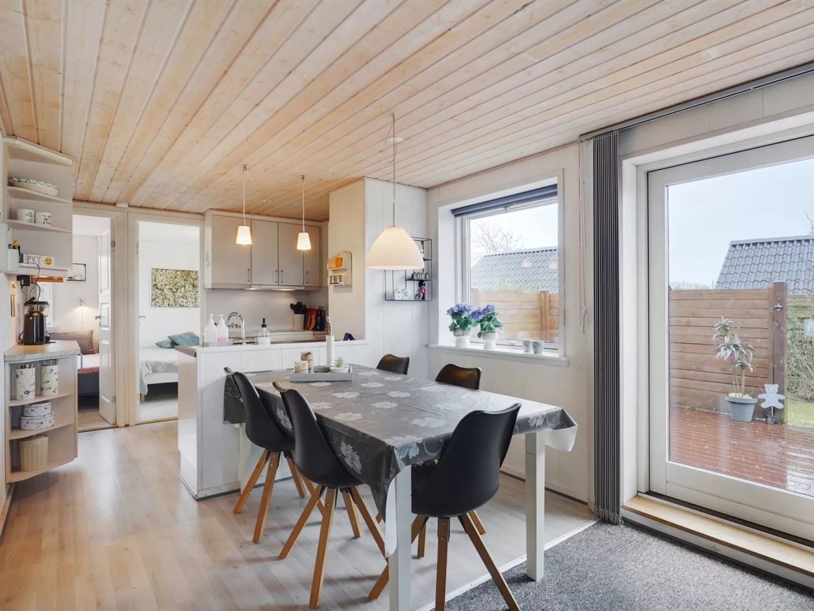 "Gisl" - 400m from the sea - Drinnen