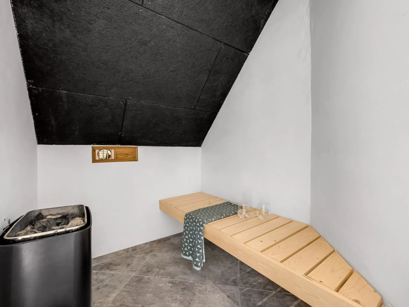 "Kimon" - 750m from the sea - Inside