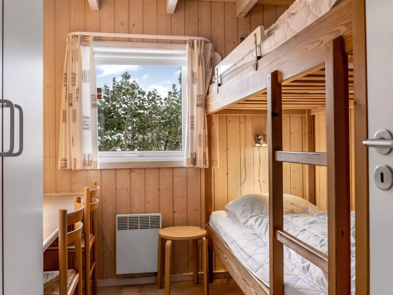 "Galin" - 210m to the fjord - Inside