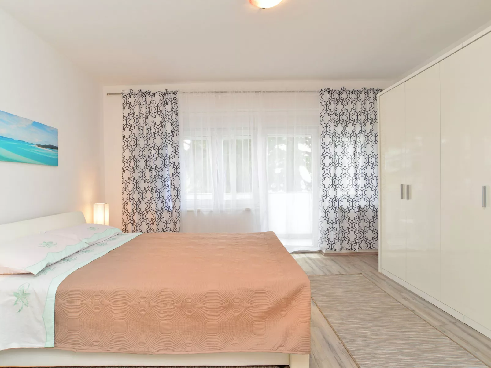 Apartment 1601 - Inside