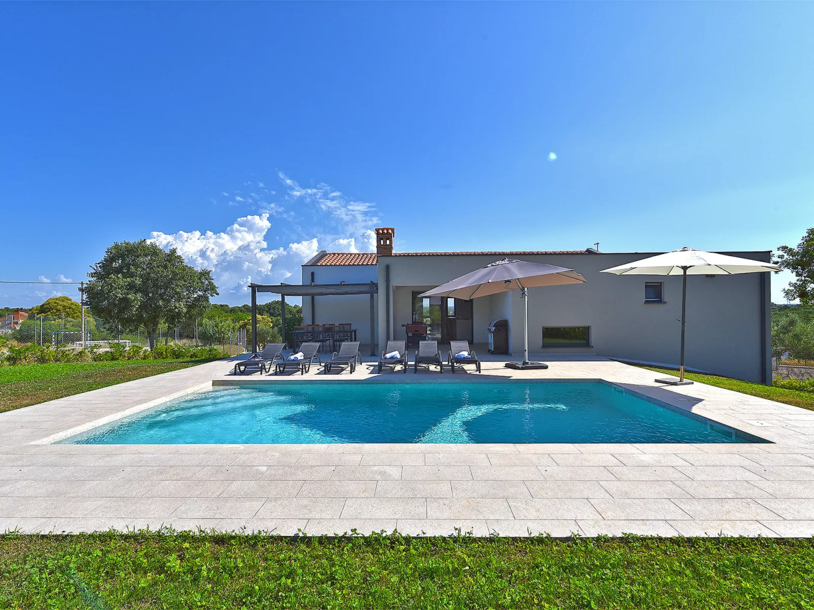 Villa 2044 - Outside