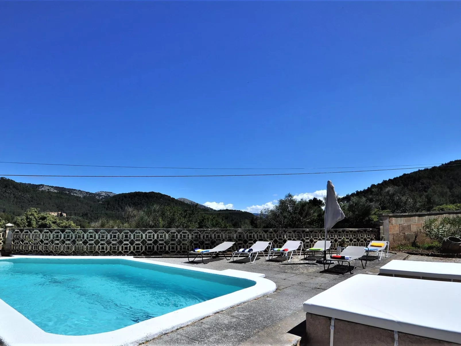 Villa con piscina privada, wifi, aire acondicionado y vistas a montaña ideal pa - Draußen
