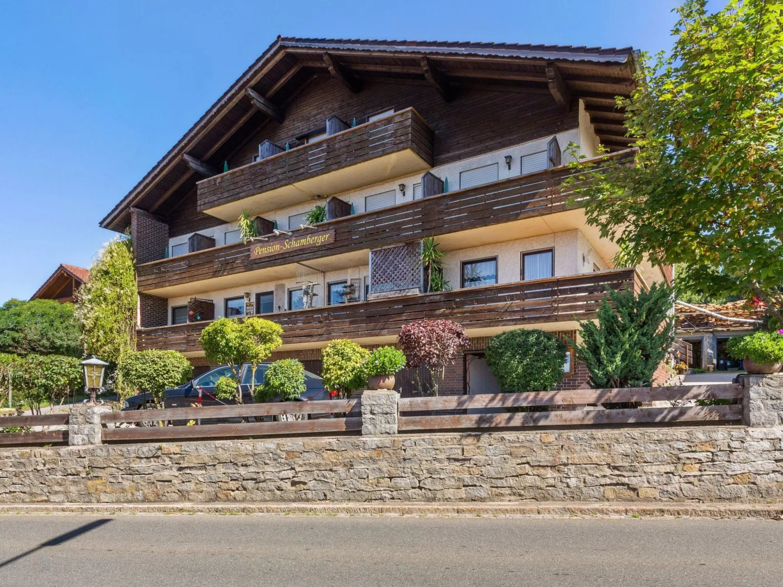 Geräumiges Ferienhaus mit Garten in Rittsteig - Draußen