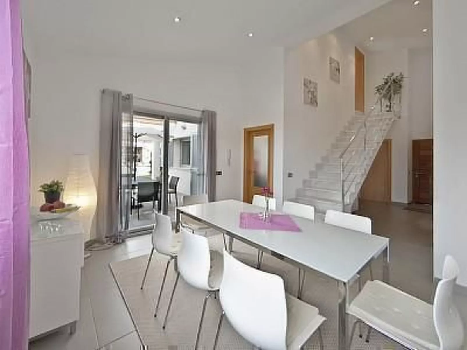 Moderne Villa mit Pool, Terrasse und traumhaften Meerblick - Drinnen