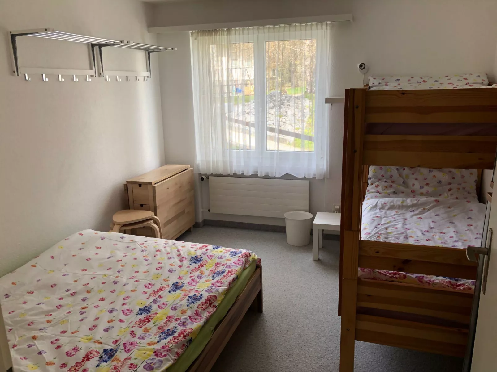 Casa Pignia - Roth, (Laax GR). 3-Zimmerwohnung - Drinnen