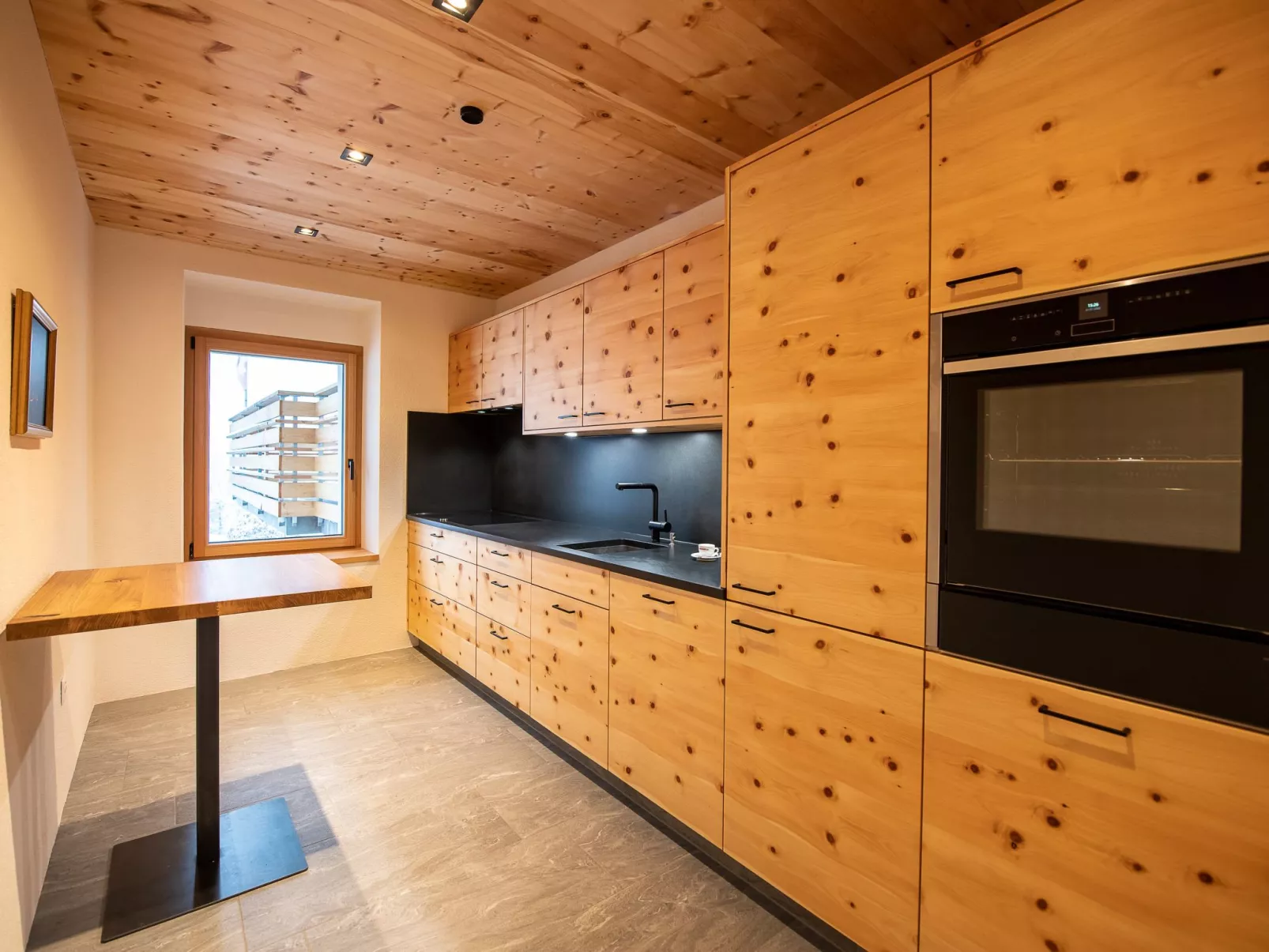 Flem Mountain Lodge, (Flims Waldhaus). Moderne neue 4.5 Ferienwohnung - Drinnen