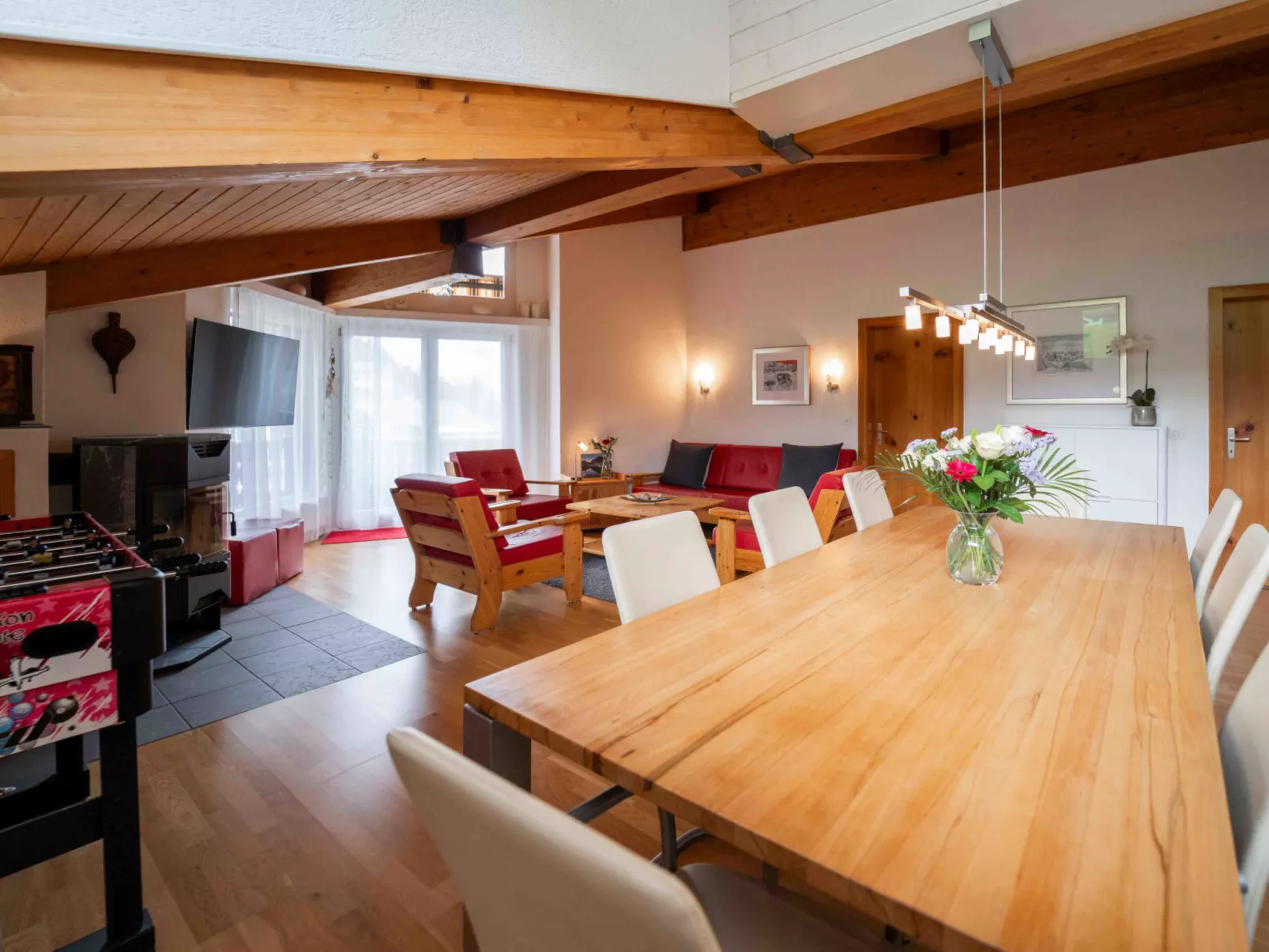 Arnika Attika, Obersaxen Affeier, (Obersaxen Affeier). - Inside