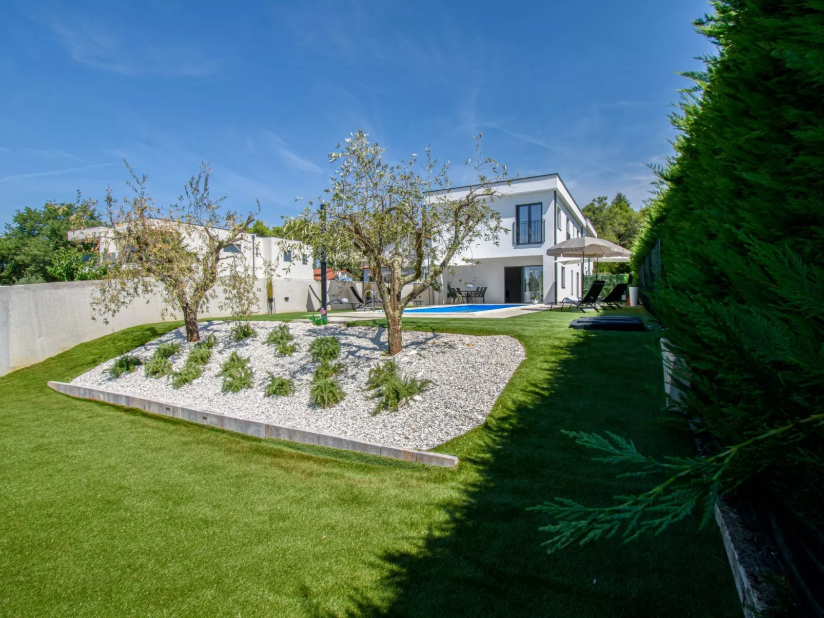 Villa Angelina - Draußen