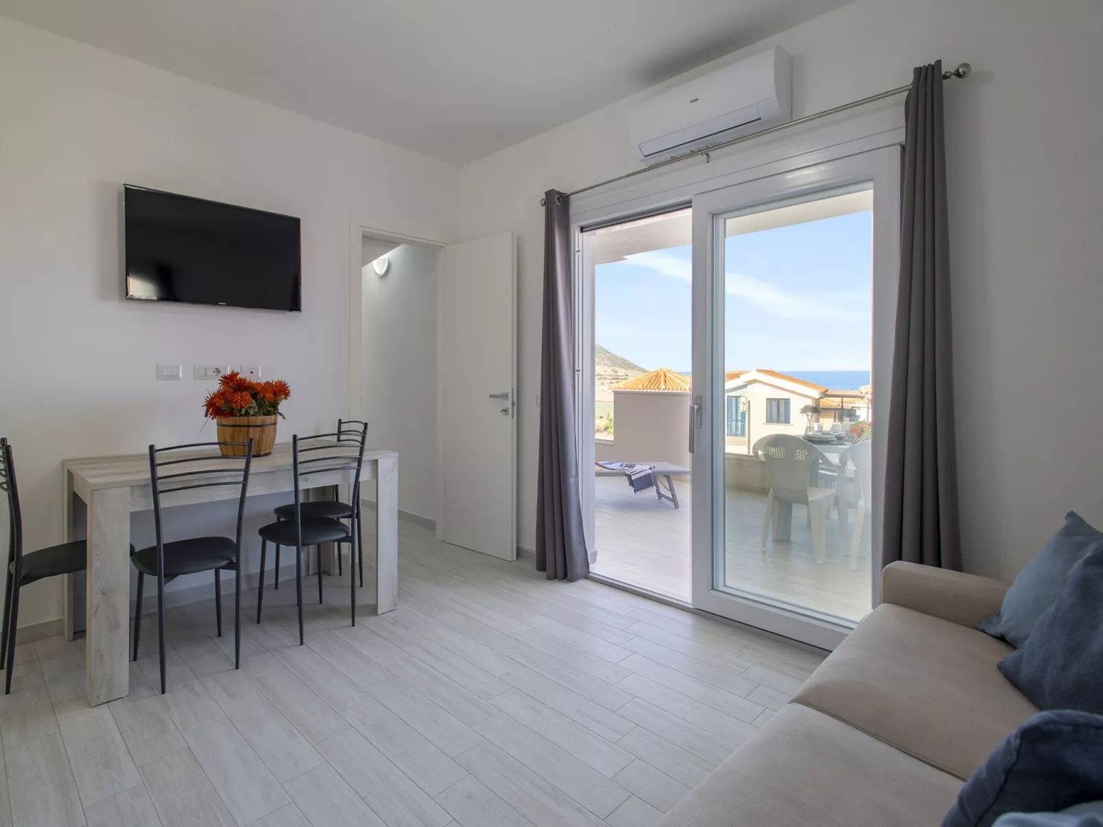 Acqua Marina-Inside