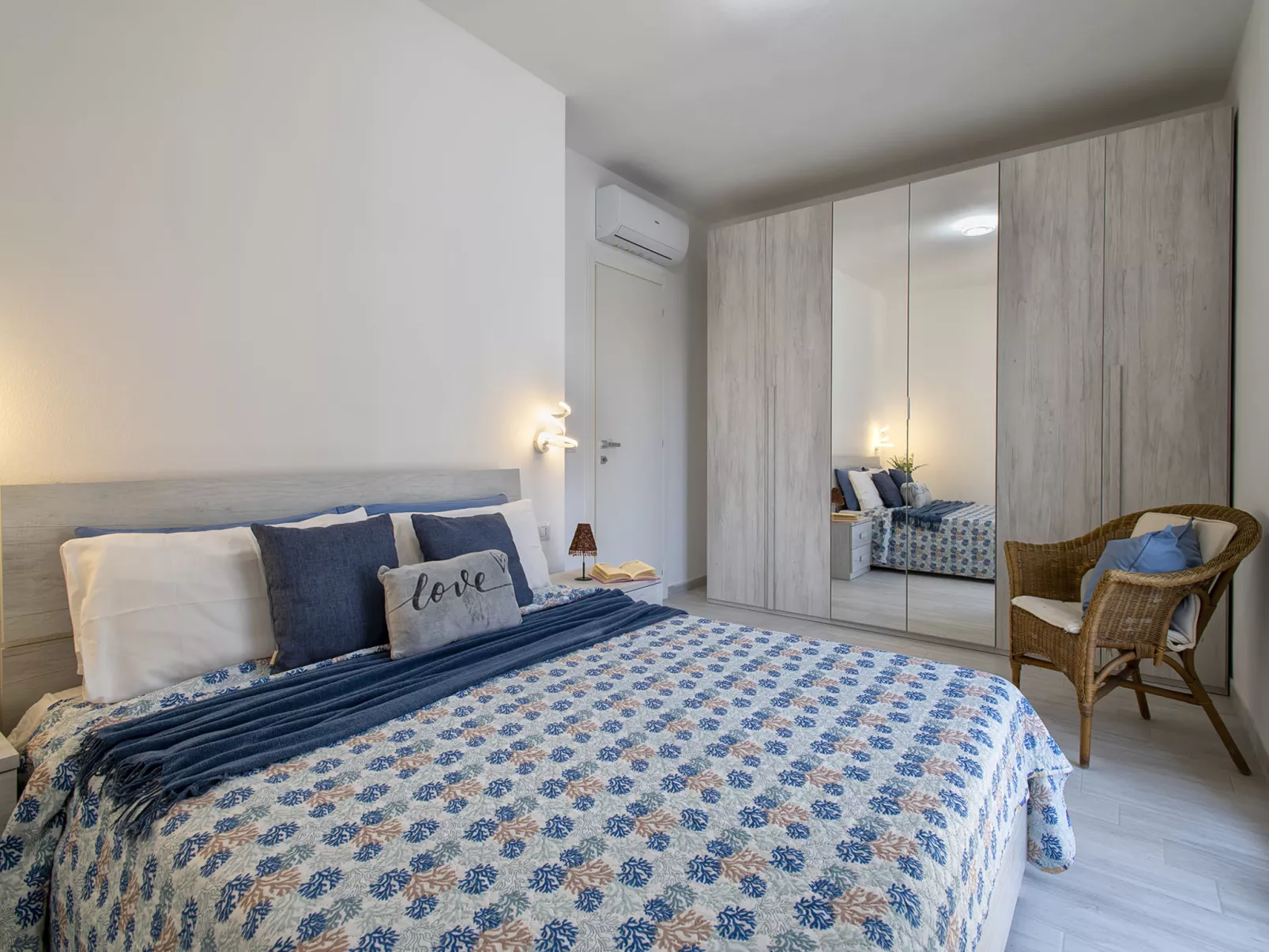 Acqua Marina-Inside