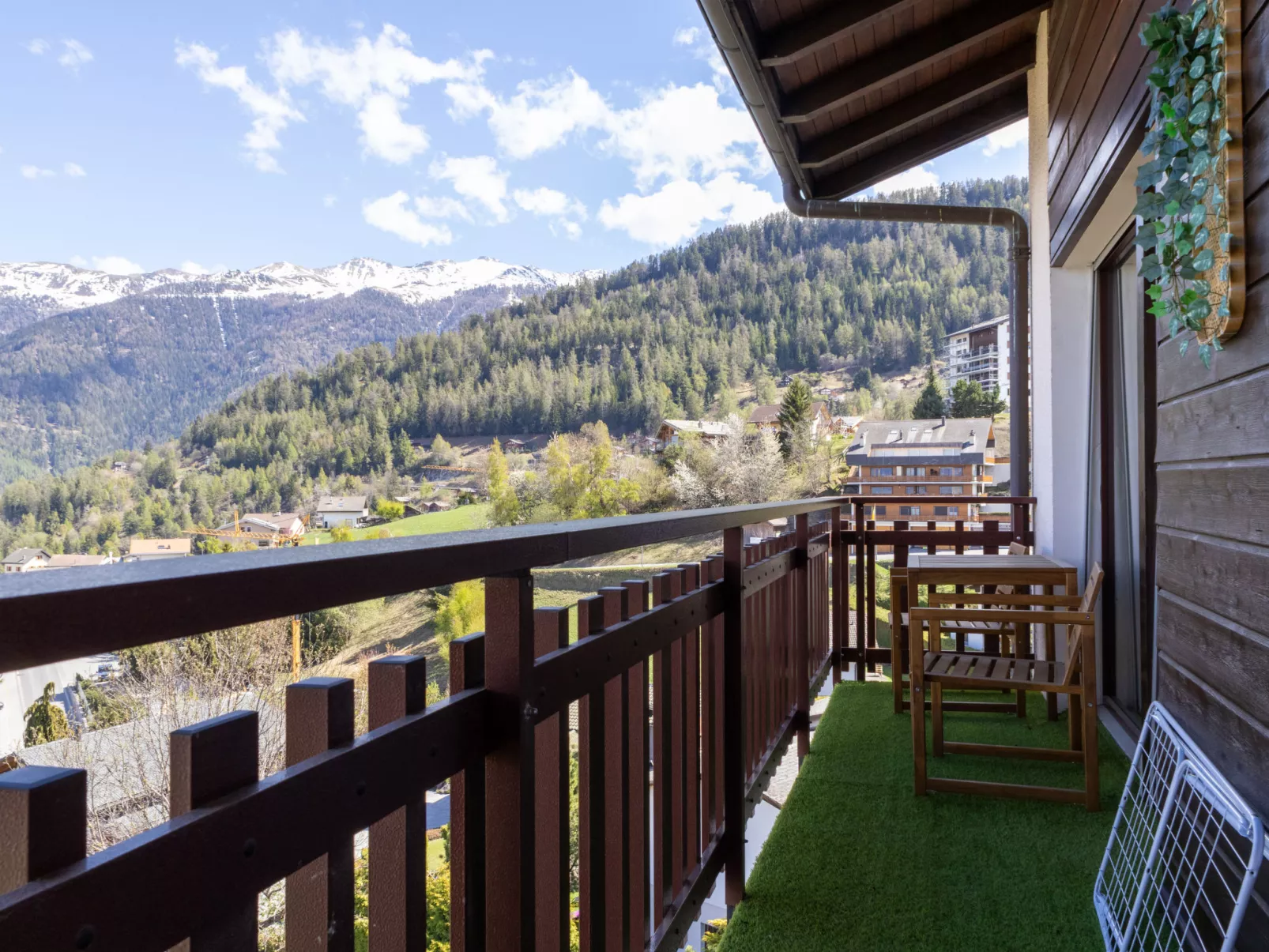 Balcon des Alpes 24 - Outside
