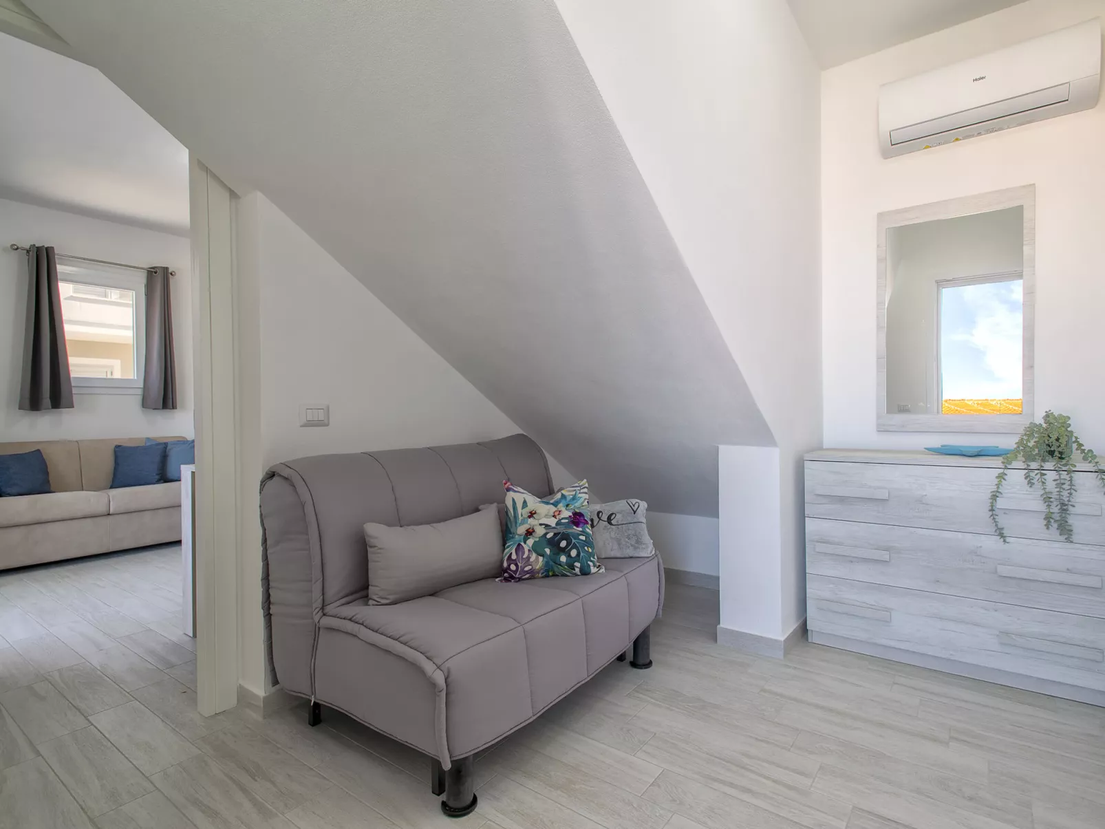 Acqua Marina-Inside