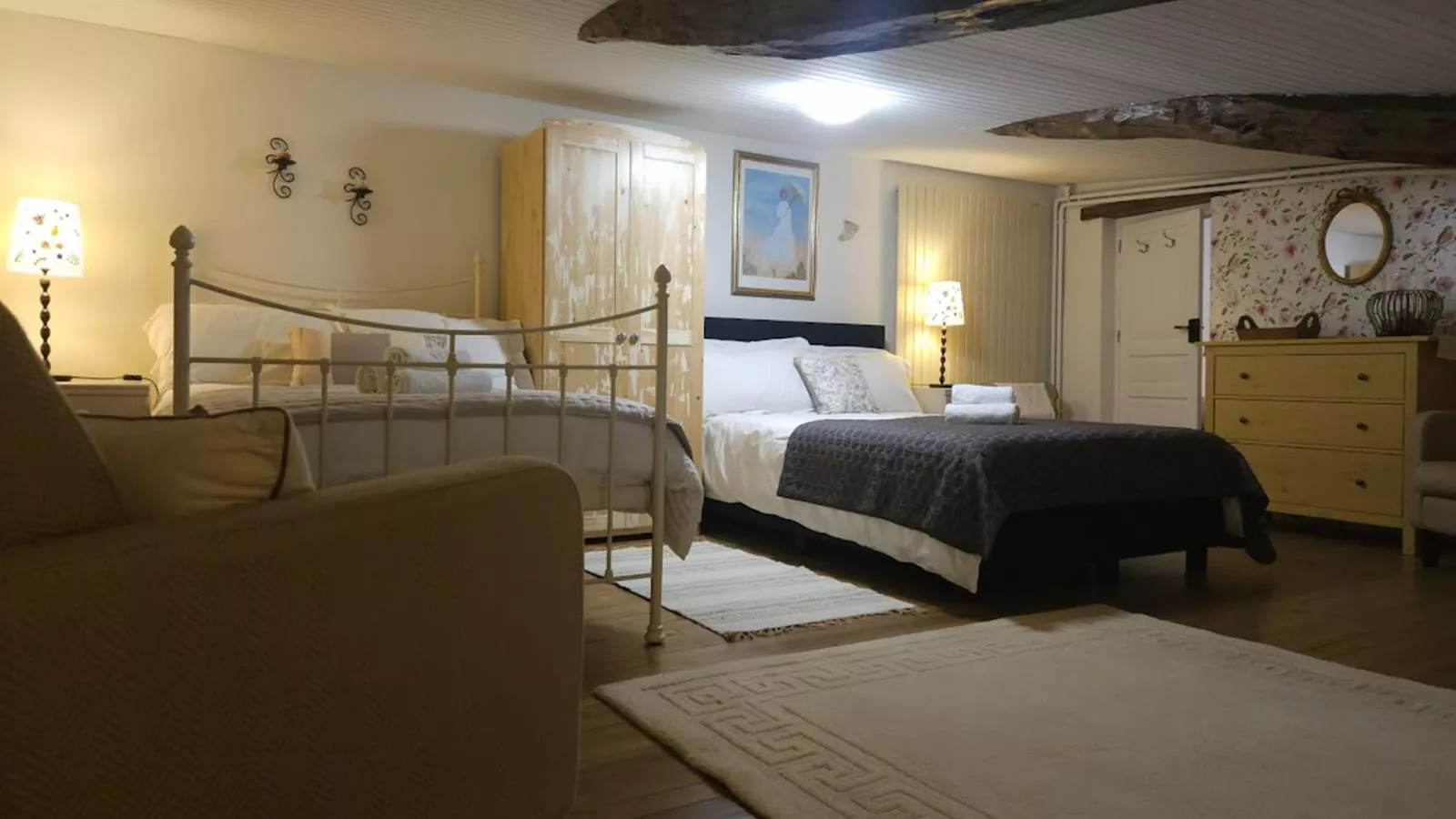 Le Bonheur - Bedroom