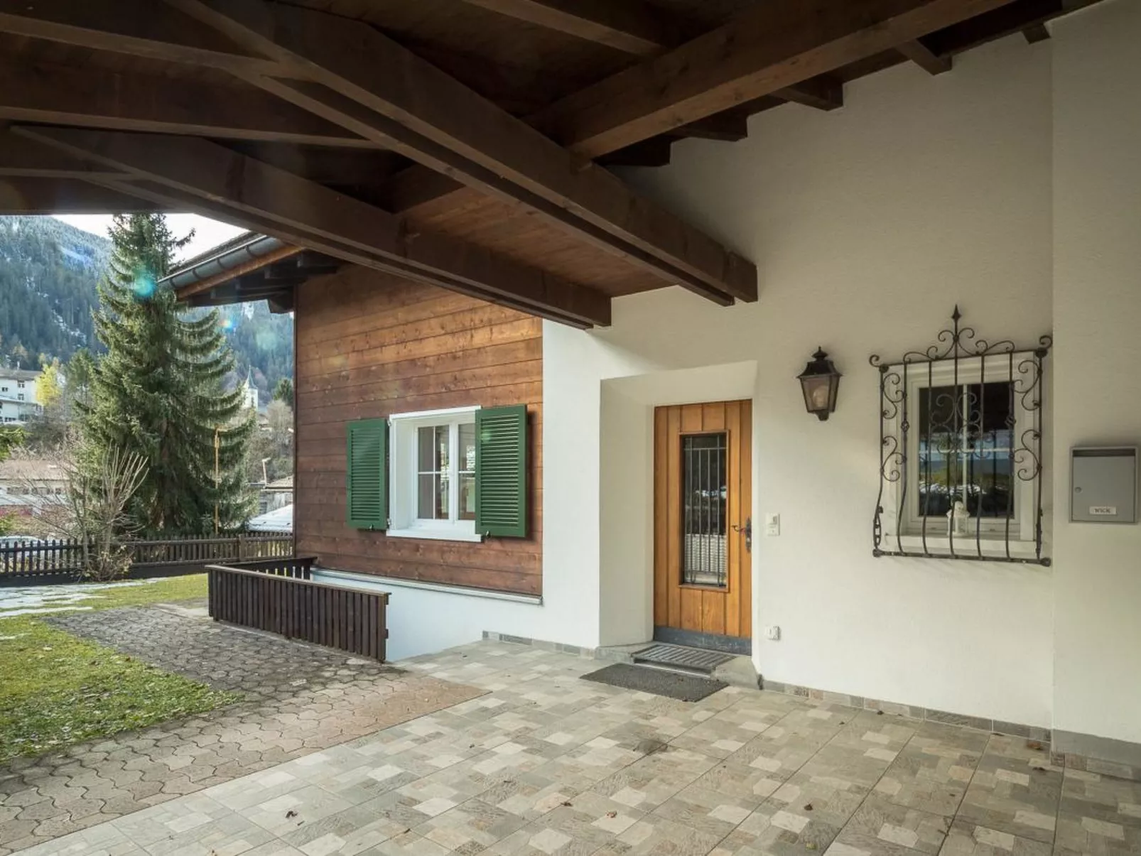 Chalet/Ferienhaus - Dehors