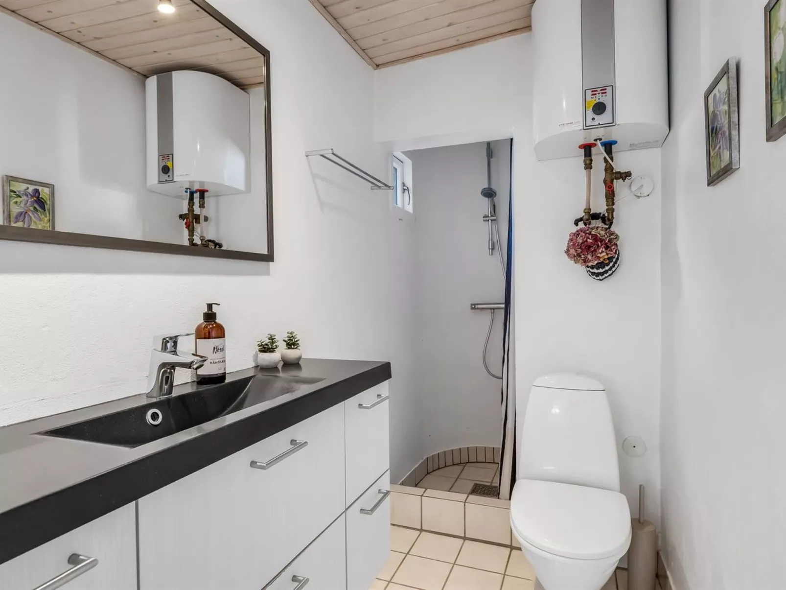 "Stilla" - 150m from the sea - Inside