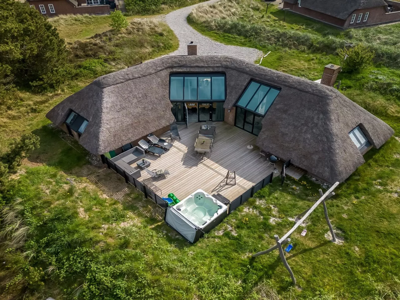 "Kimon" - 750m from the sea - Outside