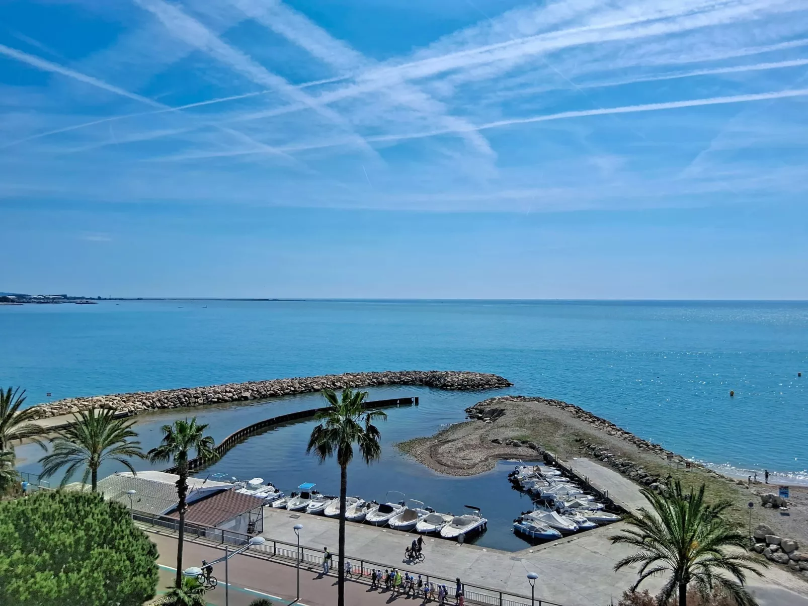 Le Grand Large - Dehors