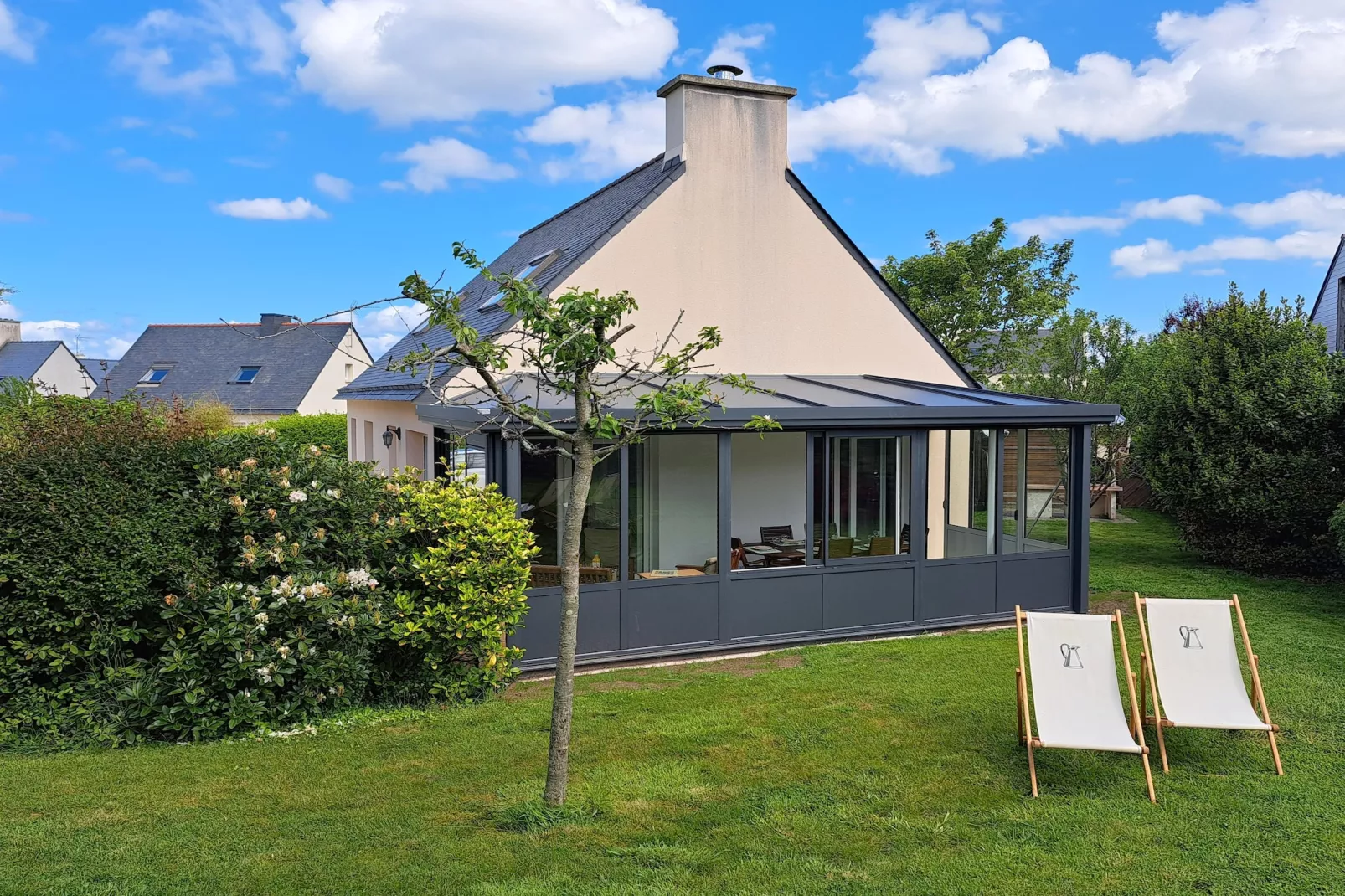 	Ferienhaus in Strandnähe Plouarzel - Außenbereich Sommer