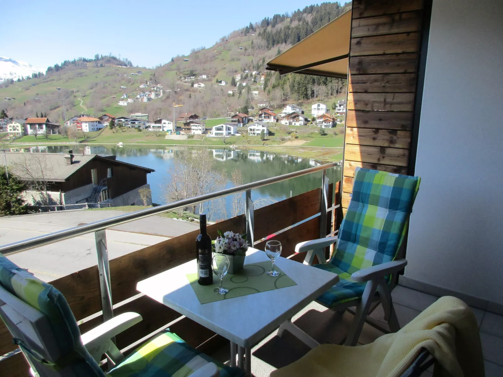 La Prada, (Laax Dorf). 2 Zimmerwohnung - Draußen