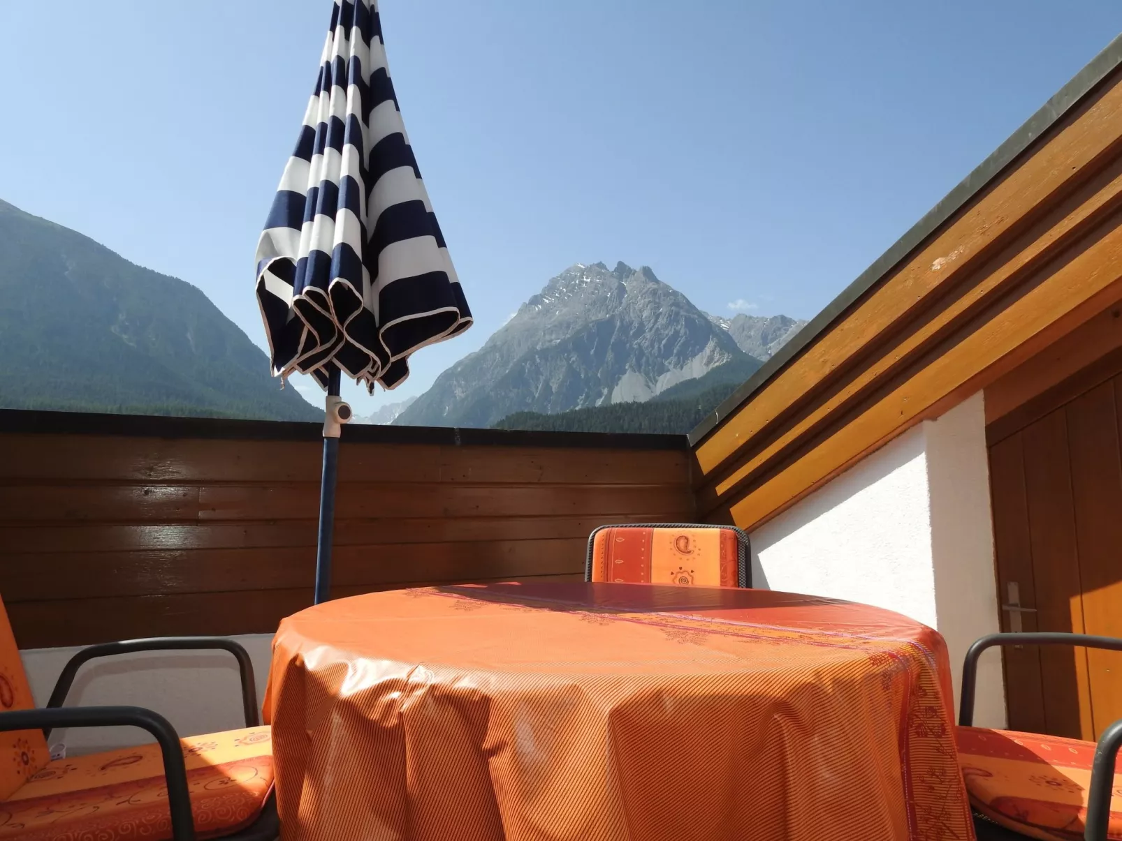 Via da Pedra Grossa 427A, (Scuol). - Outside