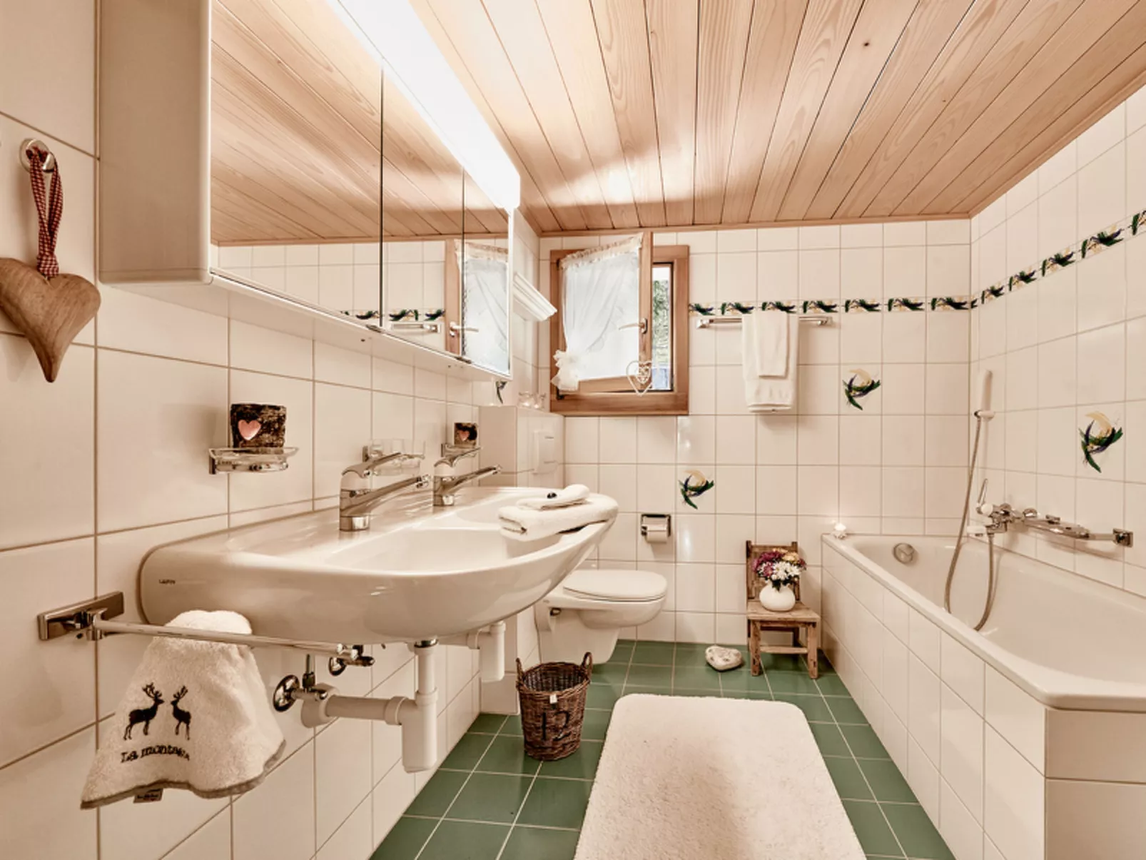 Chalet Lieuretta da Tscharfs, (Feldis). - Inside