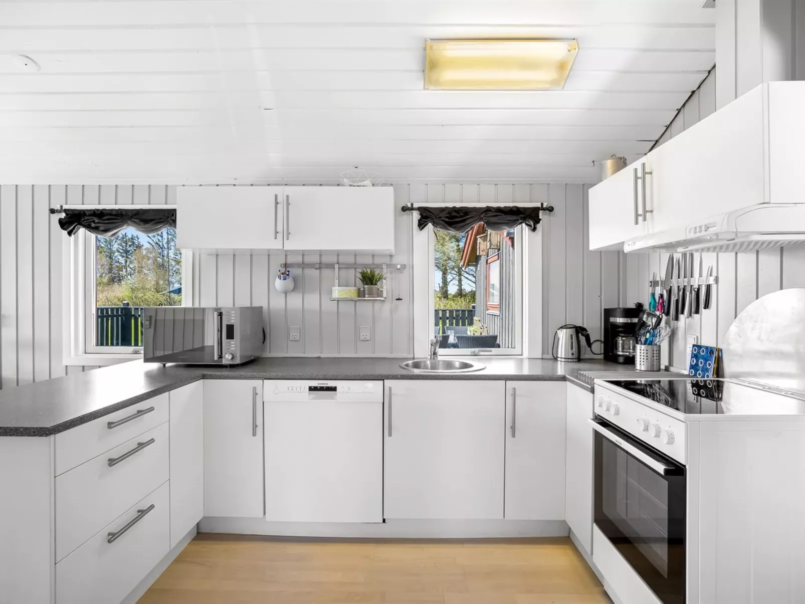 "Kiana" - 800m from the sea - Inside
