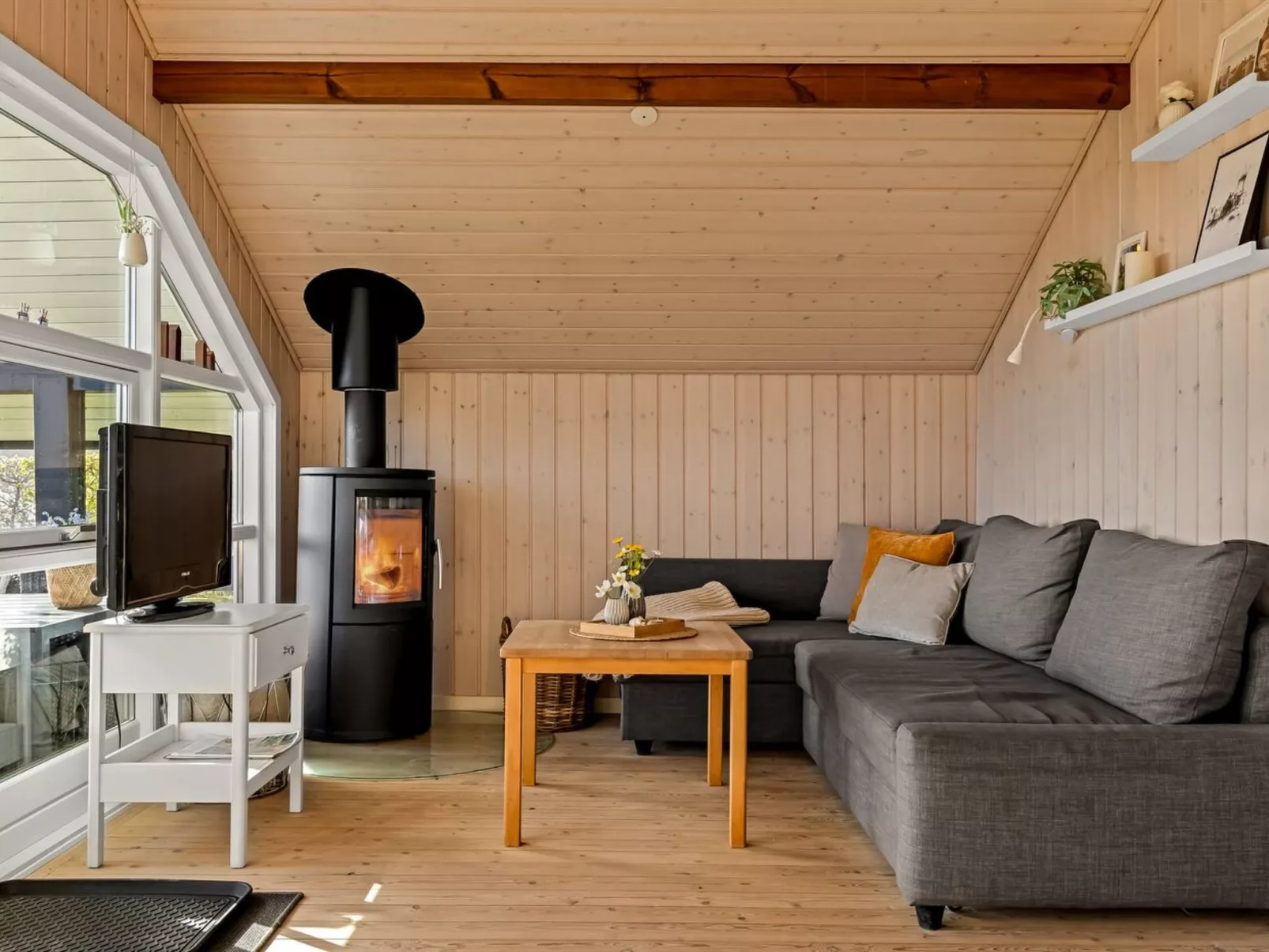 "Uuno" - 200m from the sea - Inside