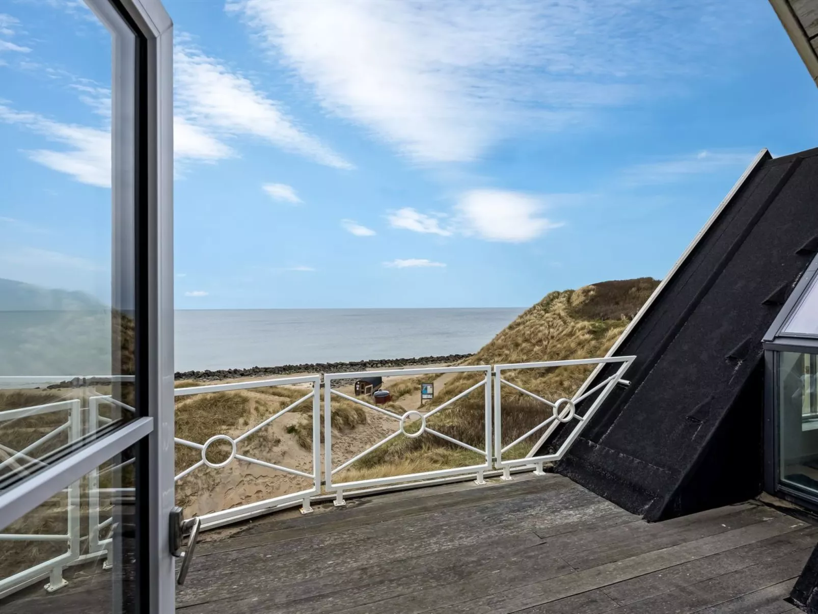 "Hillegonde" - 84m from the sea - Outside