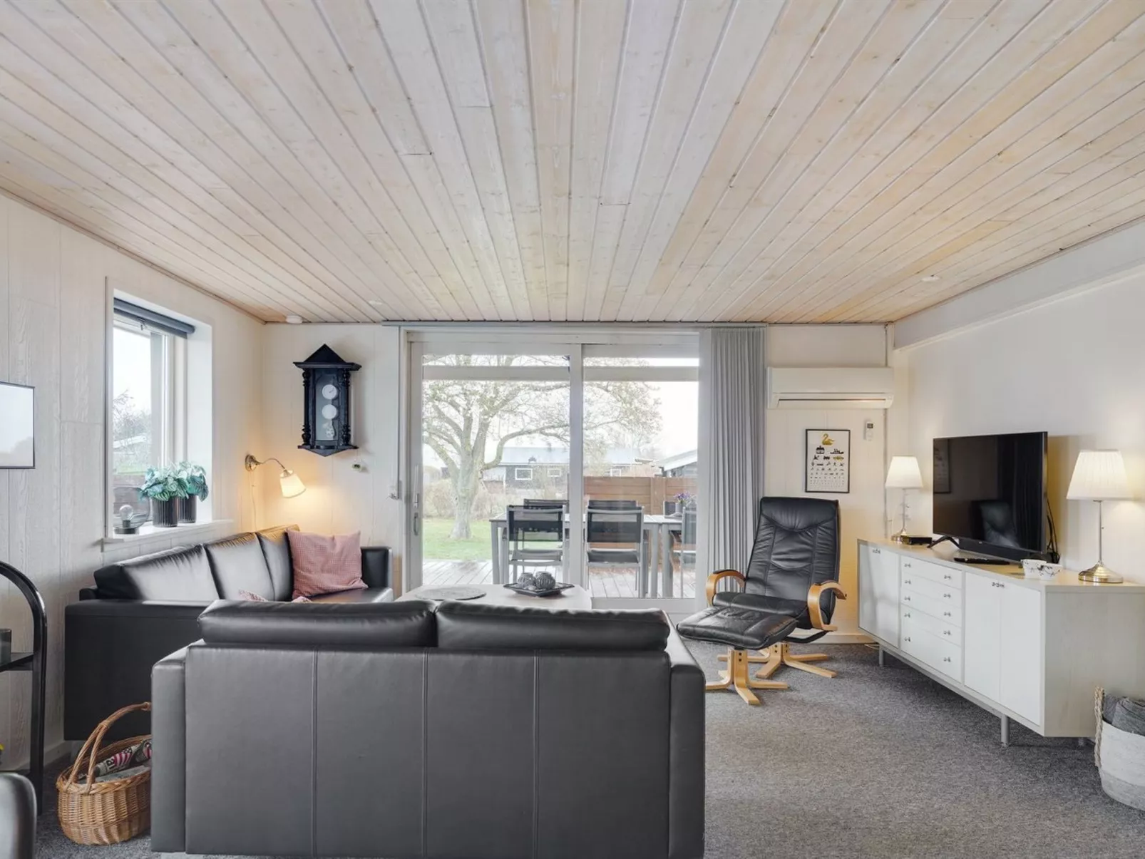 "Gisl" - 400m from the sea - Drinnen