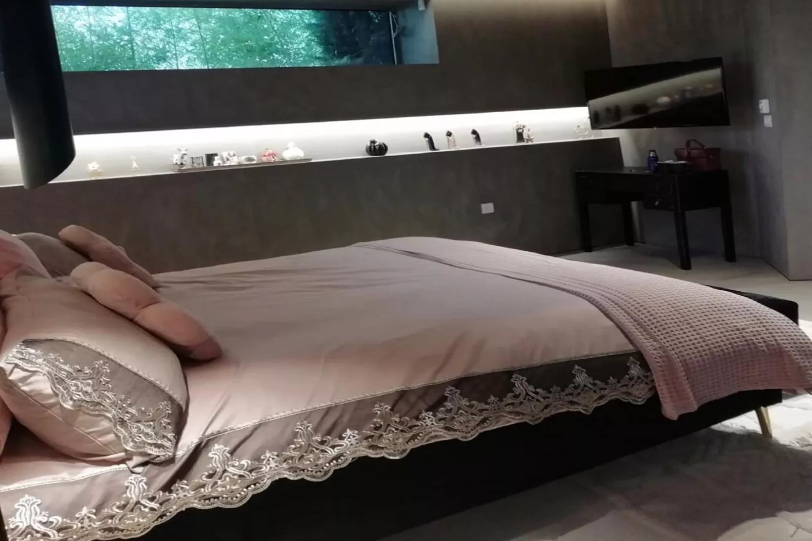 Luxury Villa at Vrahniou - Bedroom