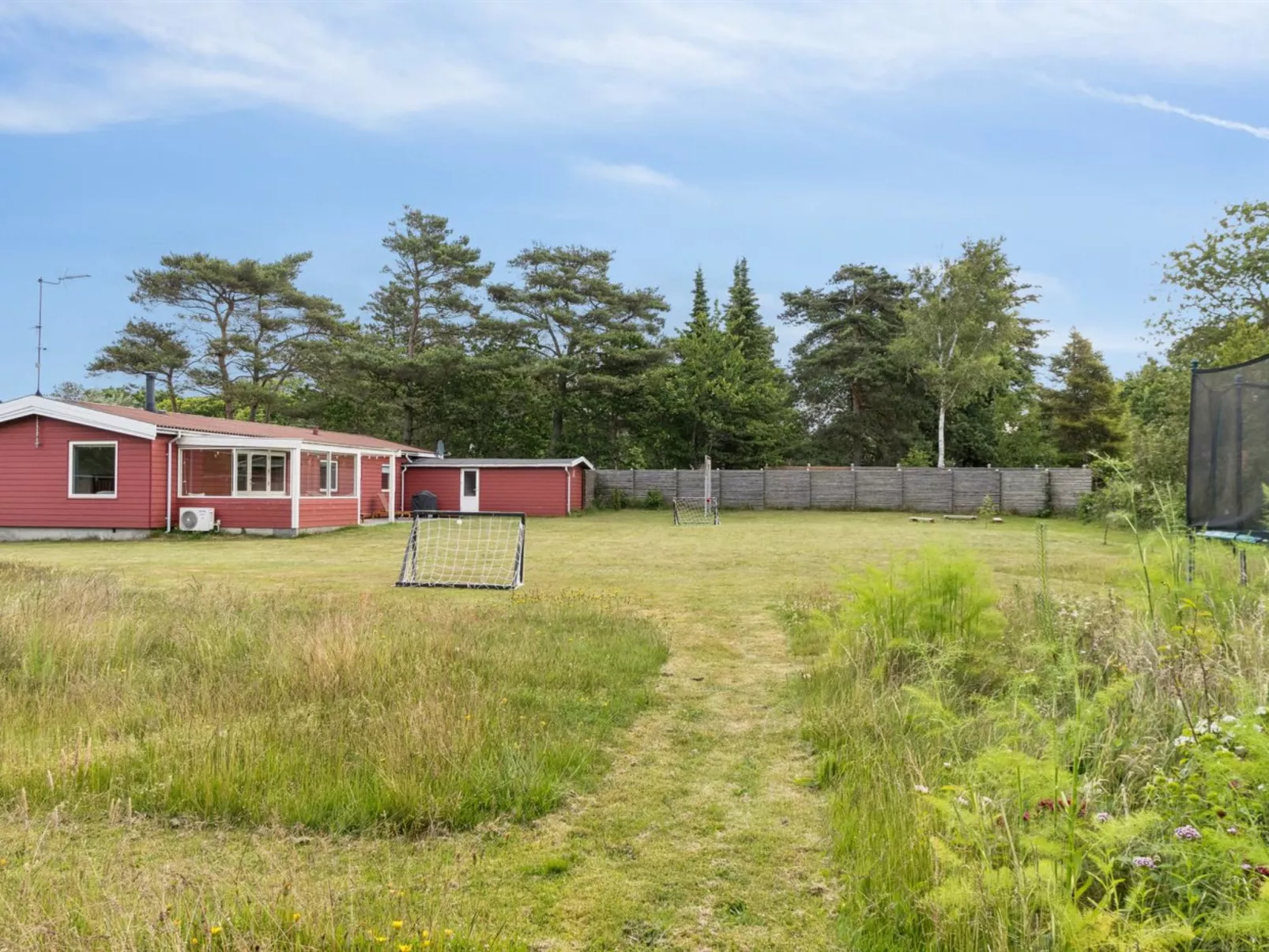 "Torbjörn" - 100m from the sea - Outside