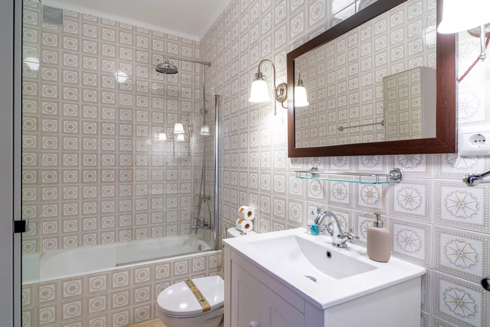 Capistrano Village Casa Emma by Casasol - Bathroom