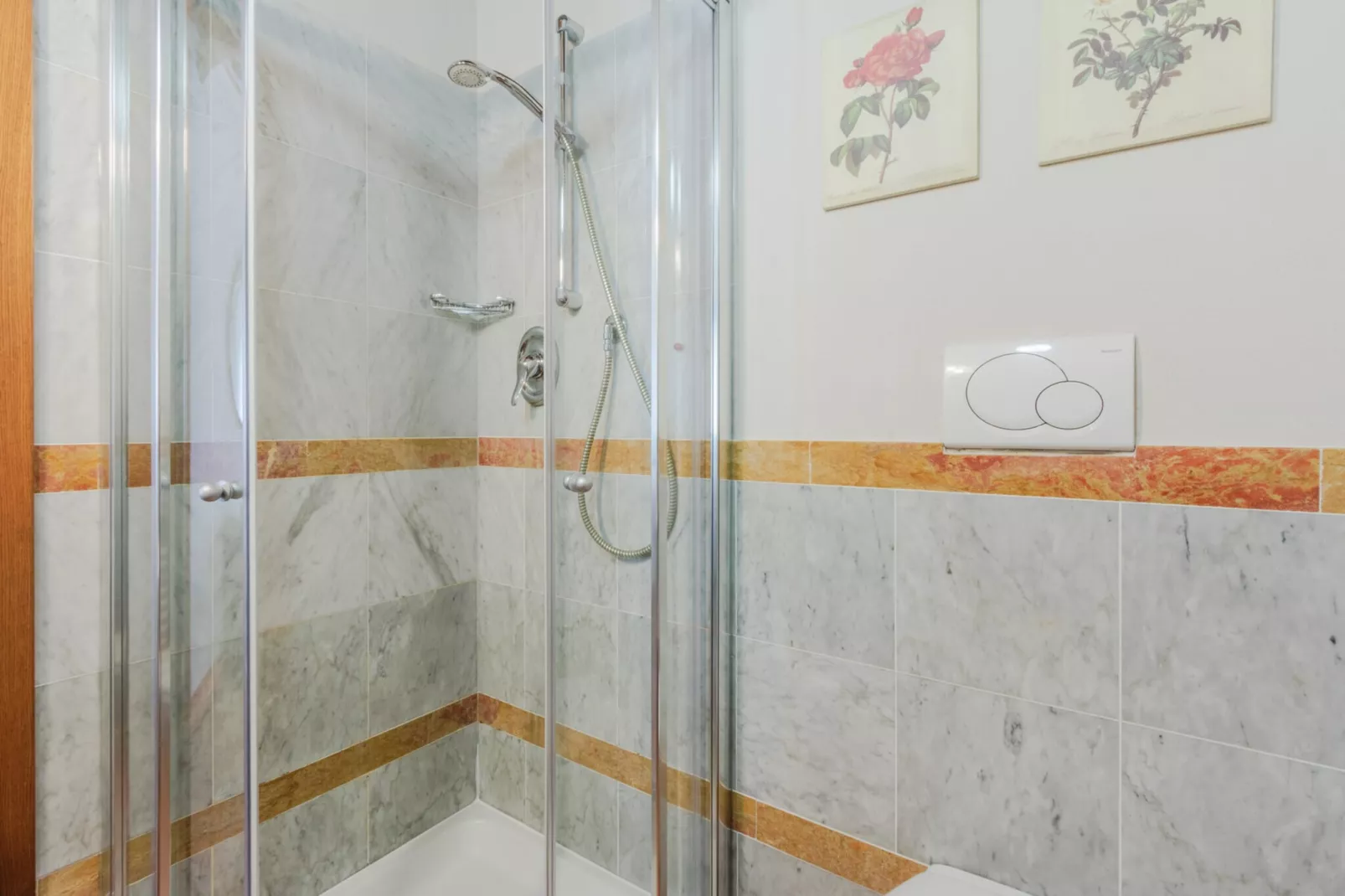 Jacopo Farmhouse Apartment in Wine Resort in Lucca - Bathroom