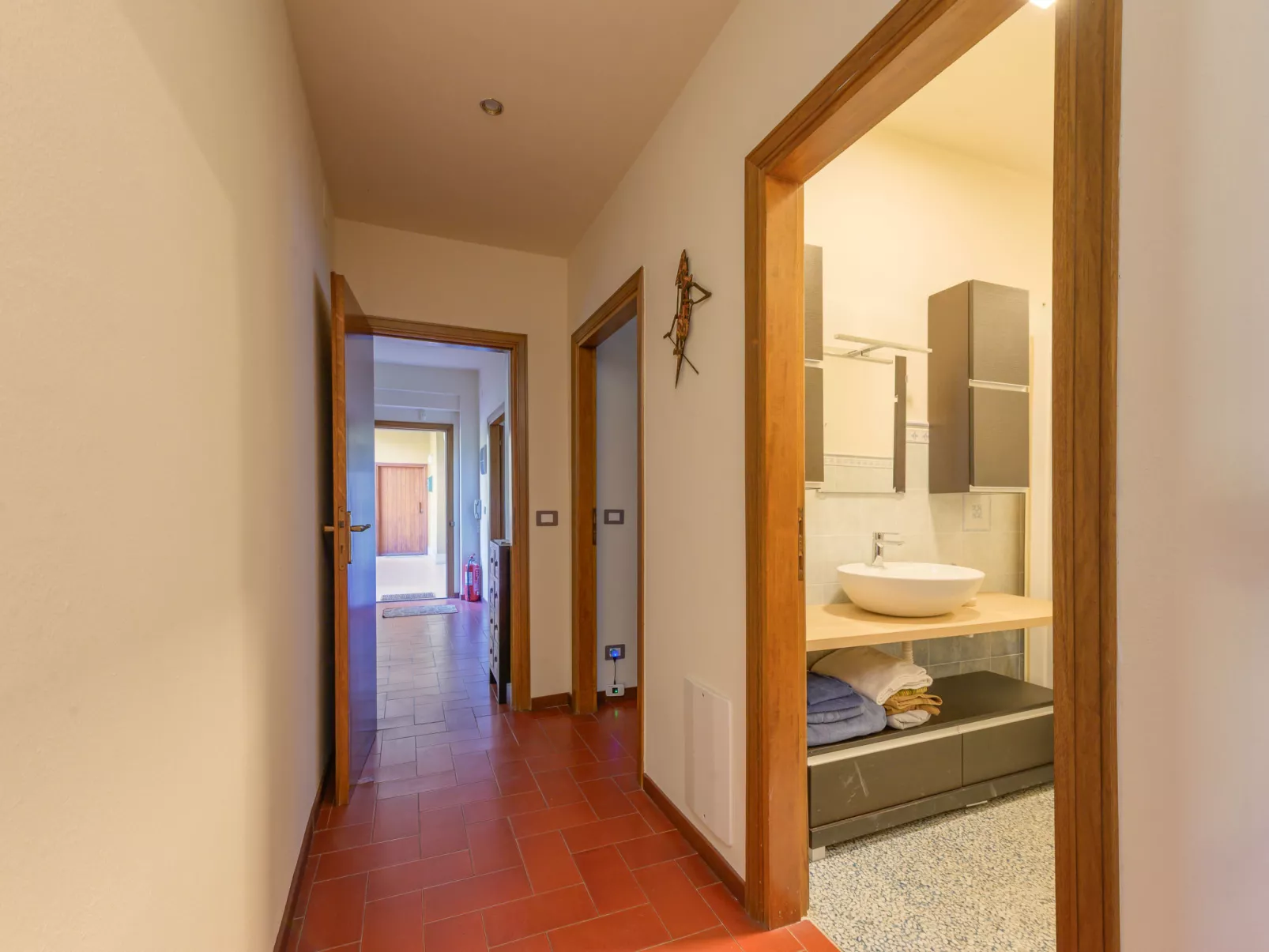 Casamare - Inside