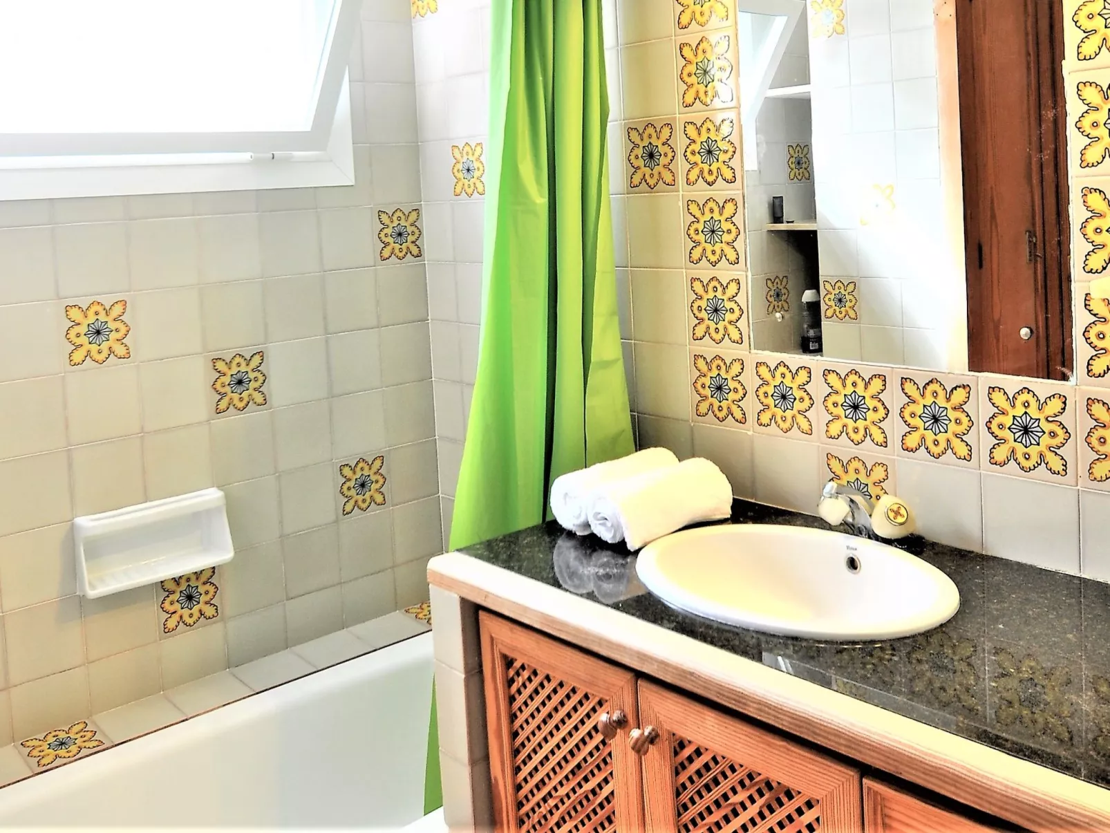 Villa XOROI con Piscina en Betlem (Mallorca) con vistas a la Bahía de Alcudia y - Inside