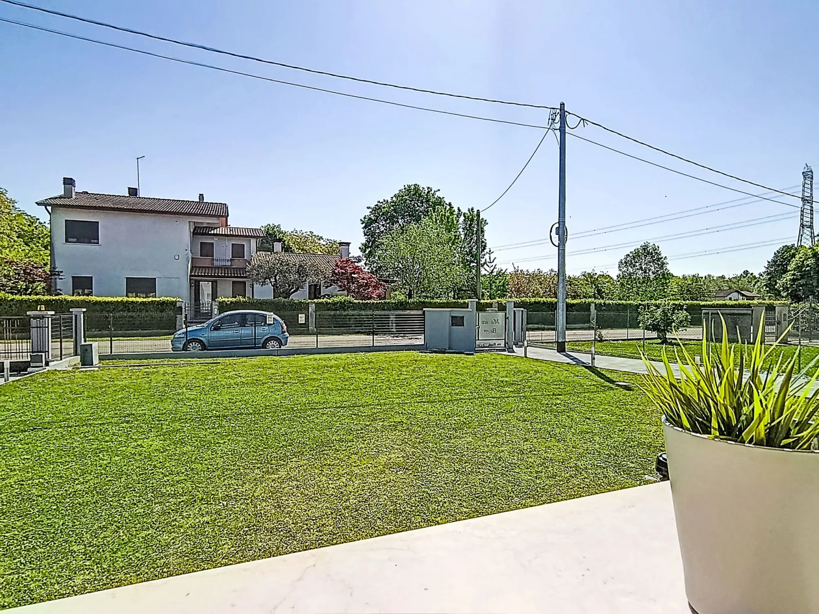 MB Guest House - Outside
