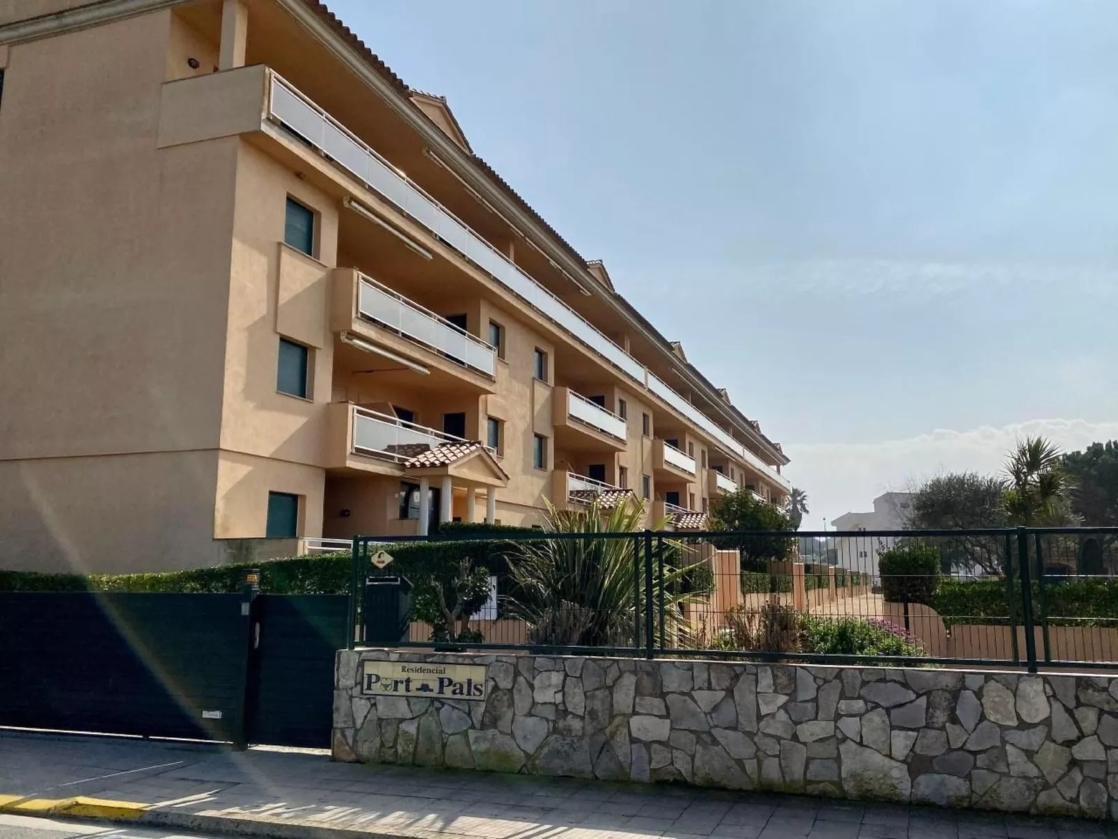 Gemütliche, strandnahe Ferienwohnung in Pals - Image-tags.info