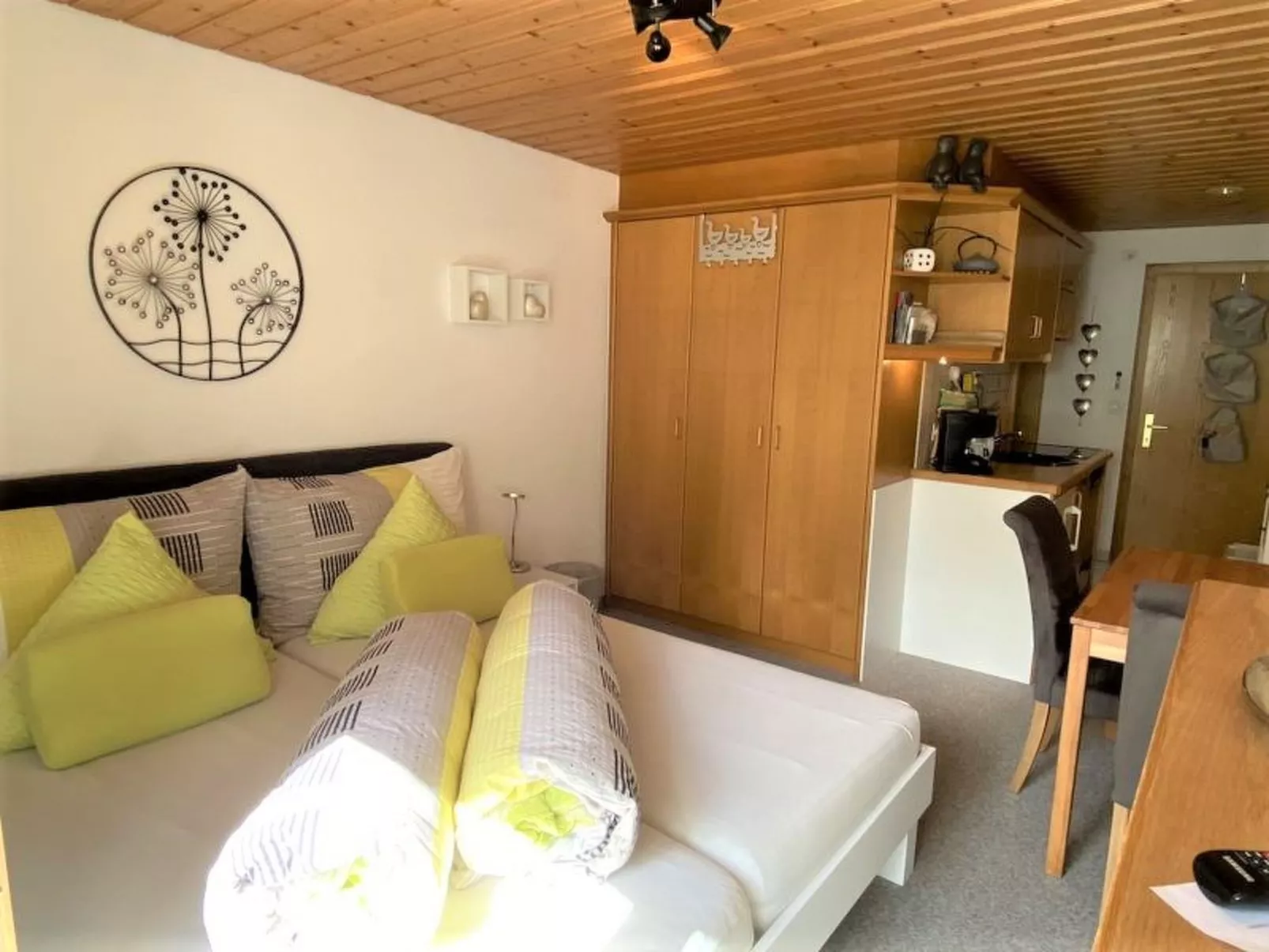 Ferienwohnungen Senda 495D, (Scuol). - Inside