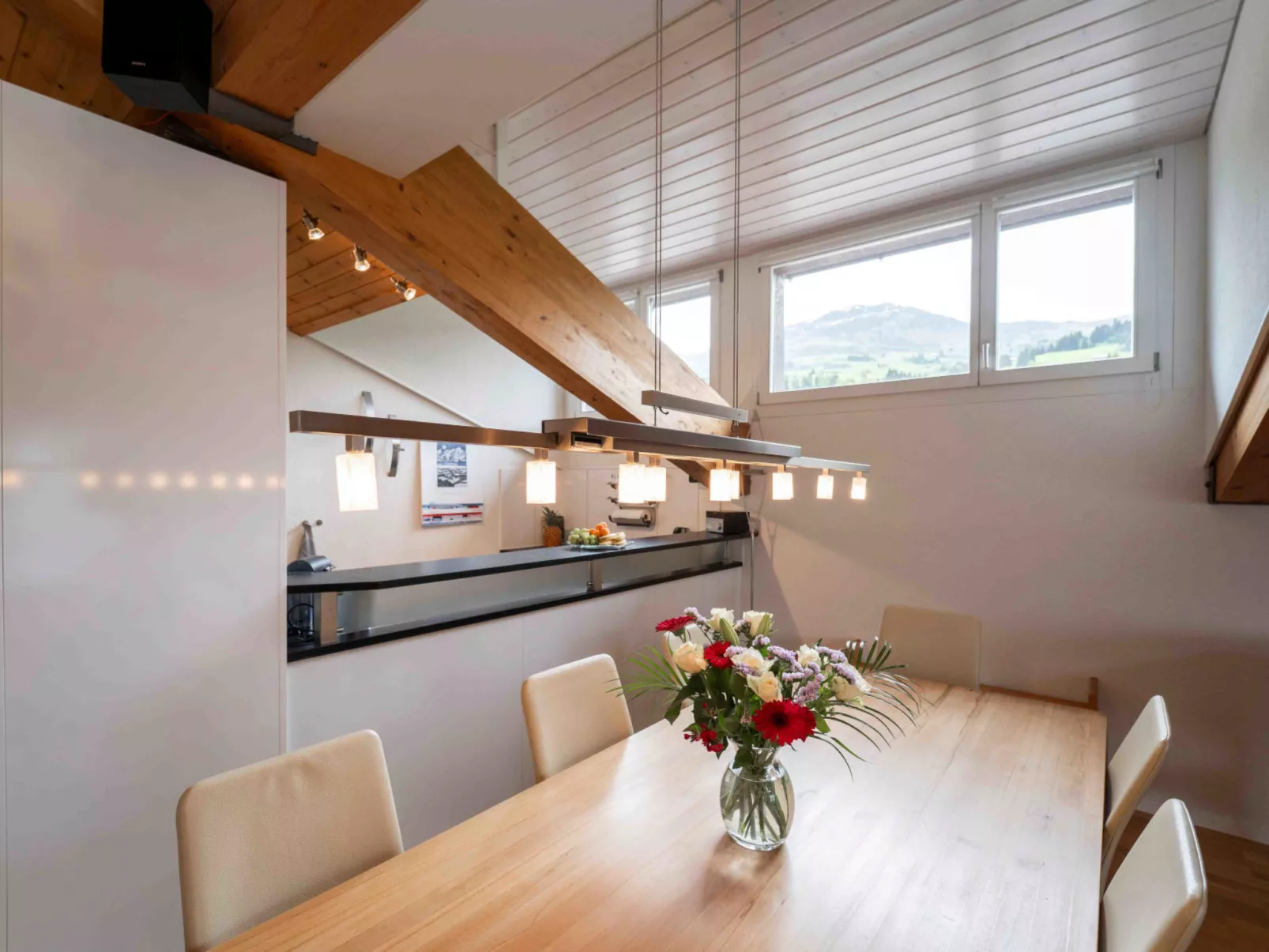 Arnika Attika, Obersaxen Affeier, (Obersaxen Affeier). - Inside