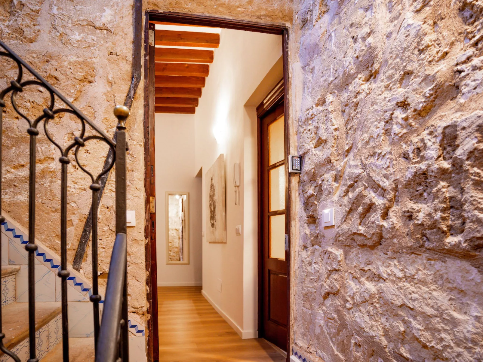 HOLIDAY PALMA APARTMENT 3 - Inside