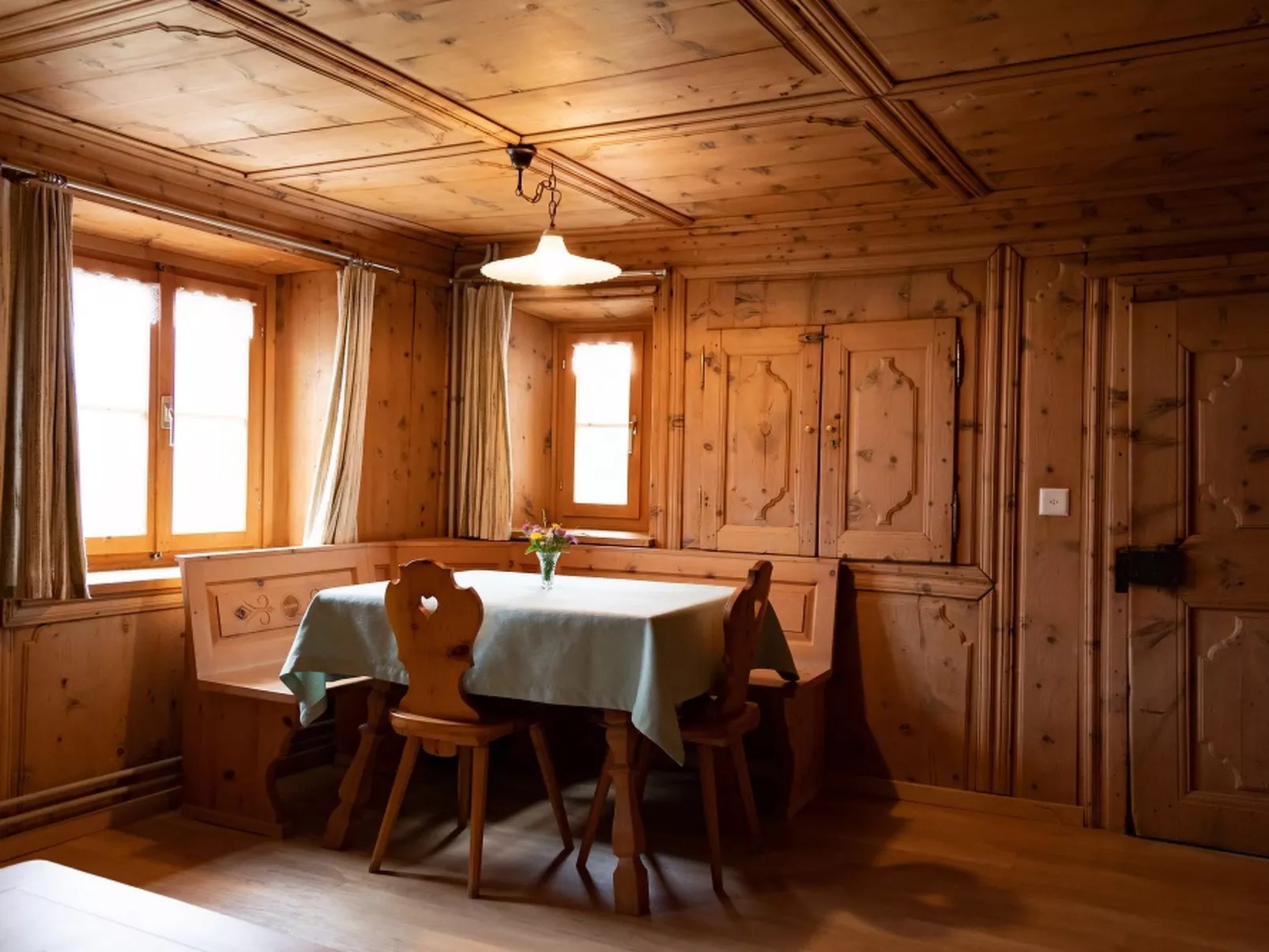 Agrotourismus Pütschai Josom, (Sta. Maria - Santa Maria Val Müstair). - Inside