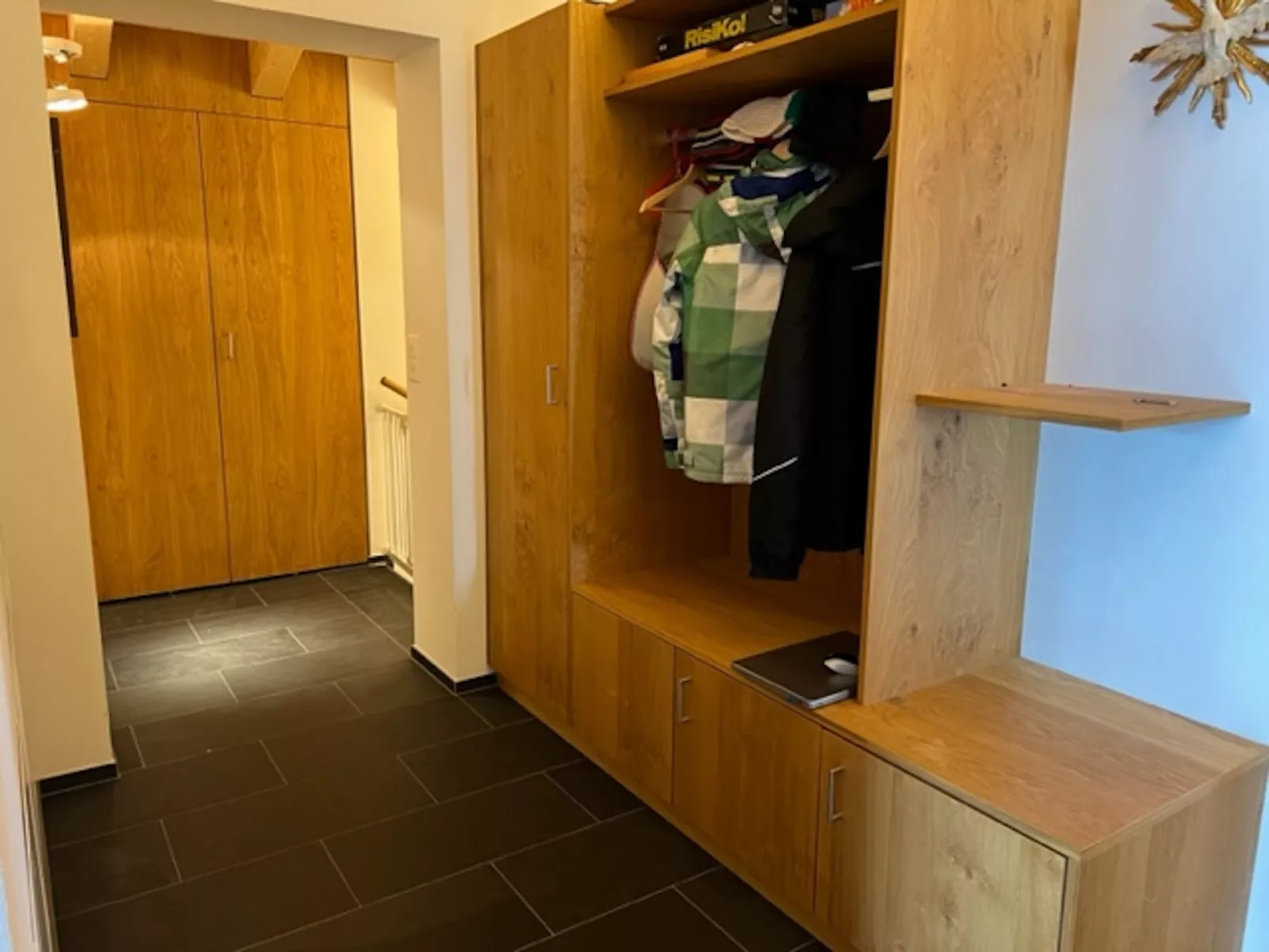 Hirtegga 1, Obersaxen-Miraniga, (Obersaxen). - Drinnen