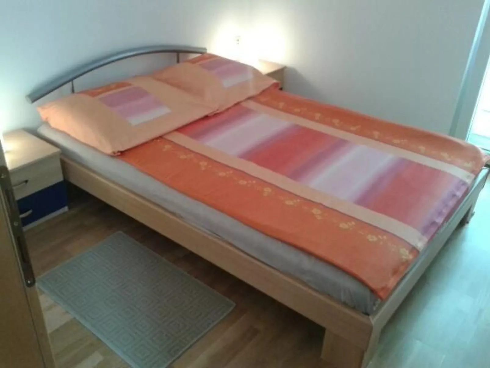Modern eingerichtete Wohnung mit Meerblick - Image-tags.info