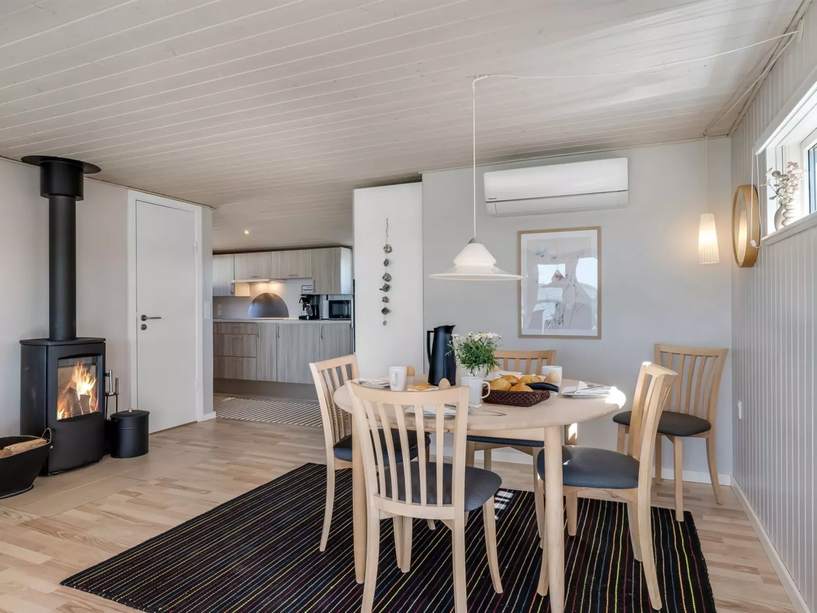 "Stilla" - 150m from the sea - Inside