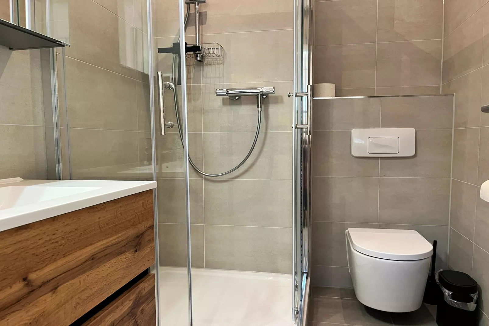 Fewo Neels Zeltplatzstr 5 56 qm - Badezimmer