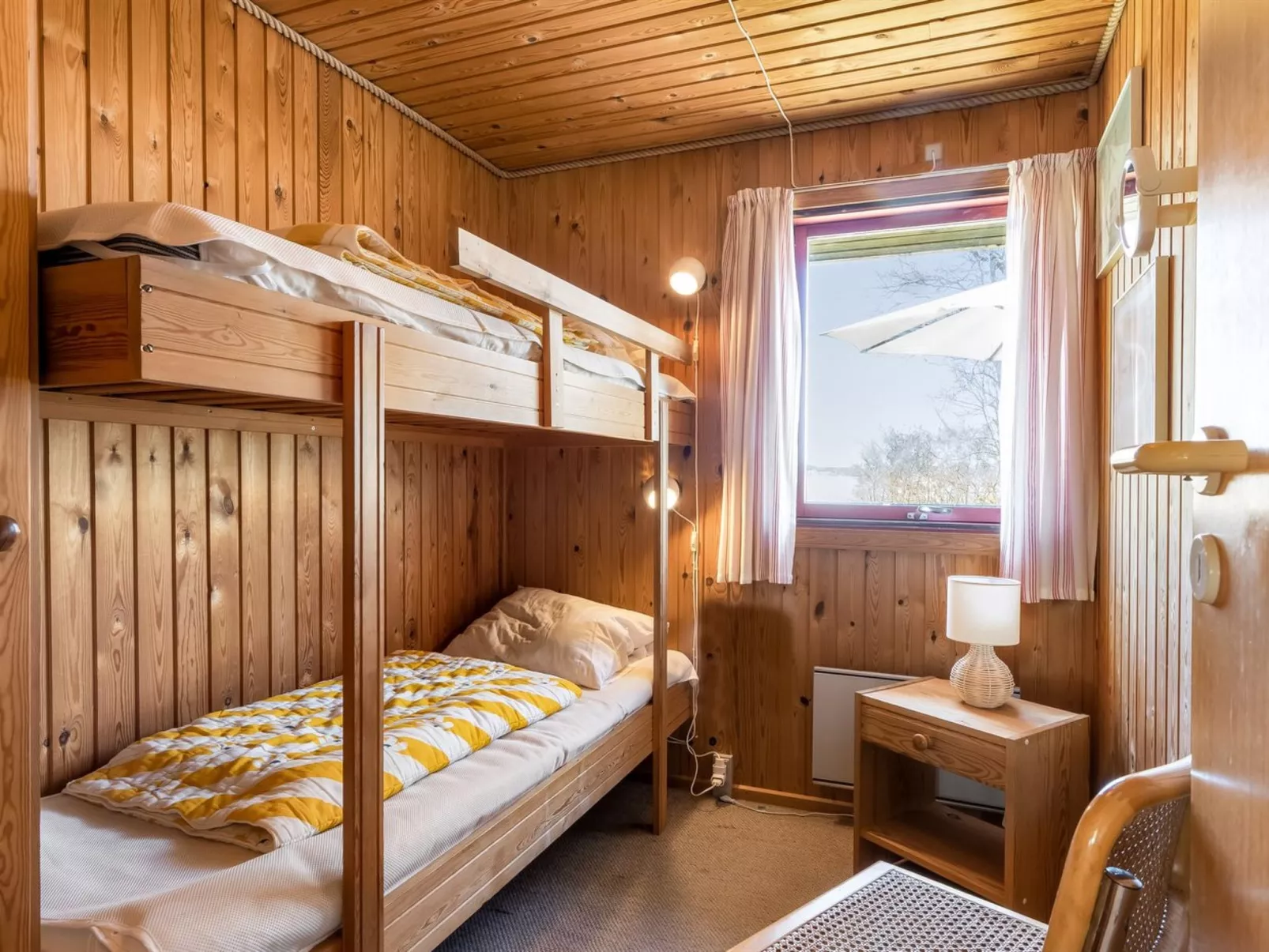 "Bedri" - 150m from the sea - Drinnen